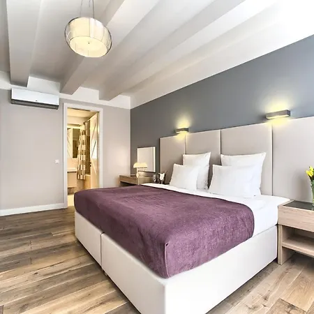 Exclusive 2 Bedroom Apartment Old Town - 2 Baths, Balcony And View - By Prague City Apartments Exterior photo