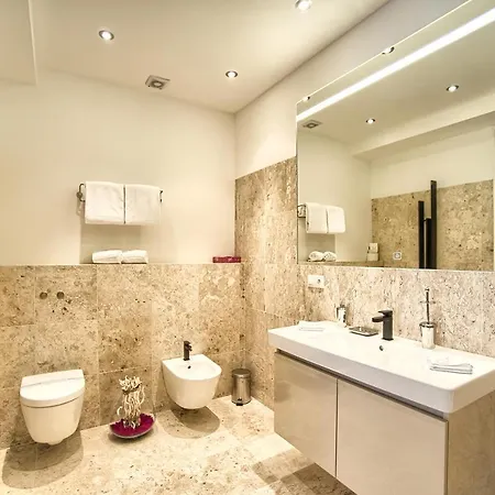 Exclusive 2 Bedroom Apartment Old Town - 2 Baths, Balcony And View - By Prague City Apartments Exterior photo
